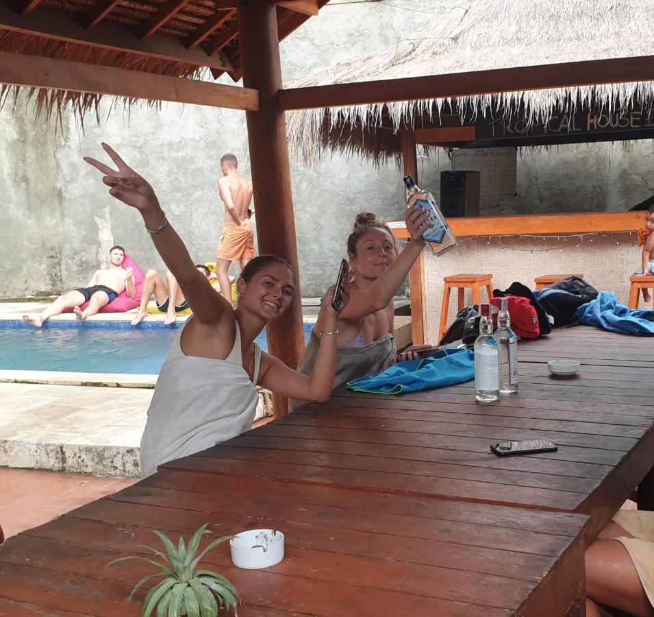 Tropical House Bungalows Gili Trawangan Extérieur photo