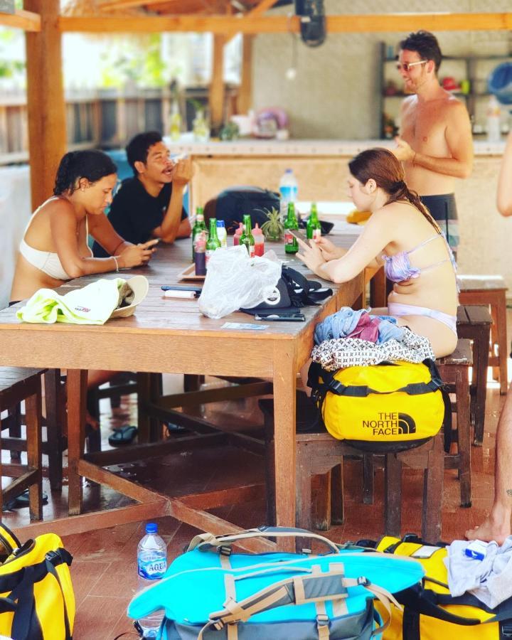 Tropical House Bungalows Gili Trawangan Extérieur photo