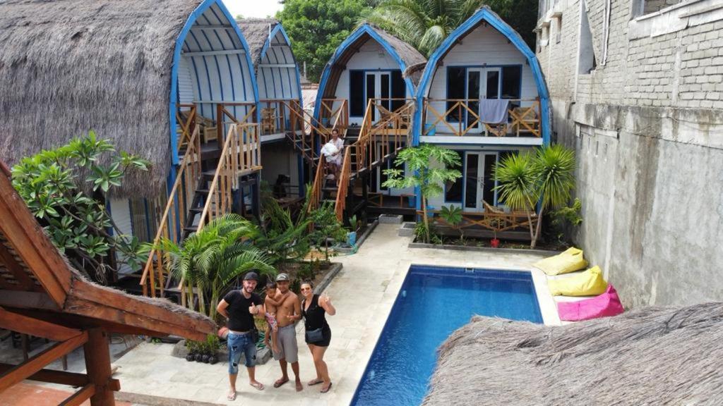 Tropical House Bungalows Gili Trawangan Extérieur photo
