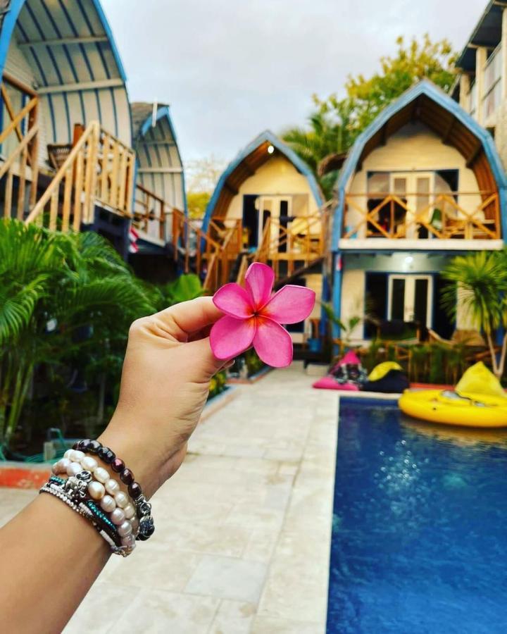 Tropical House Bungalows Gili Trawangan Extérieur photo