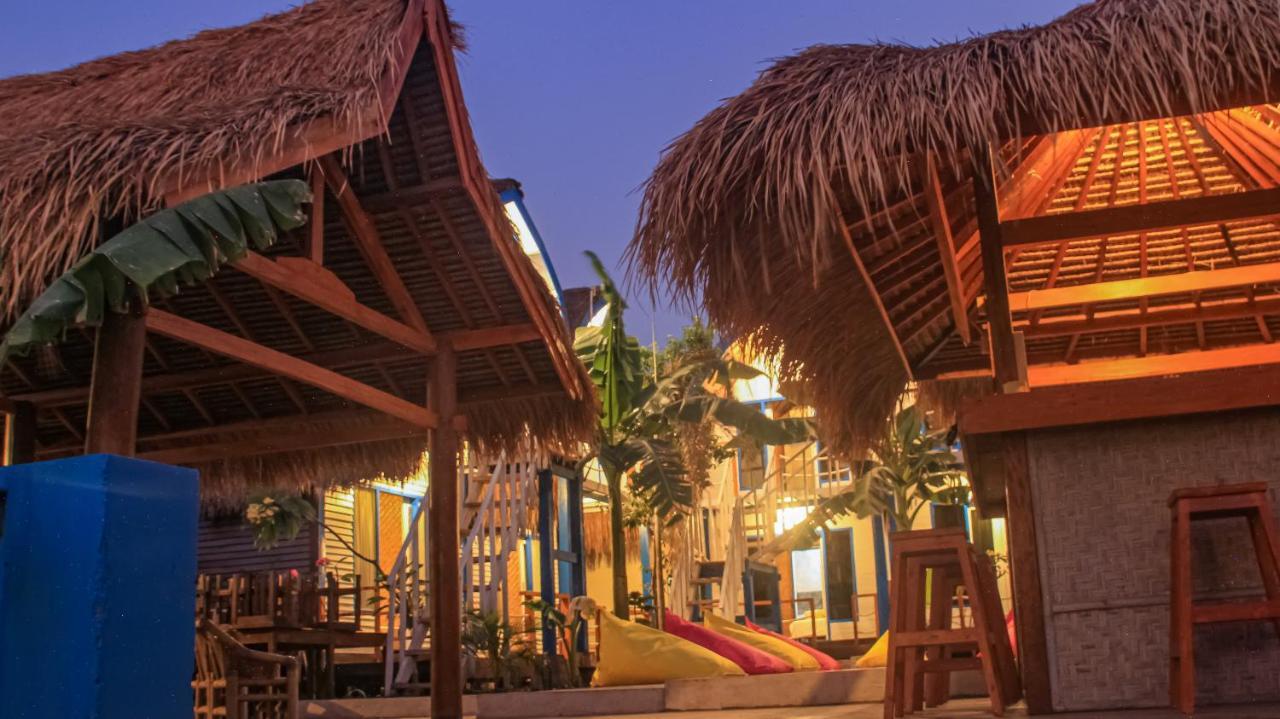 Tropical House Bungalows Gili Trawangan Extérieur photo