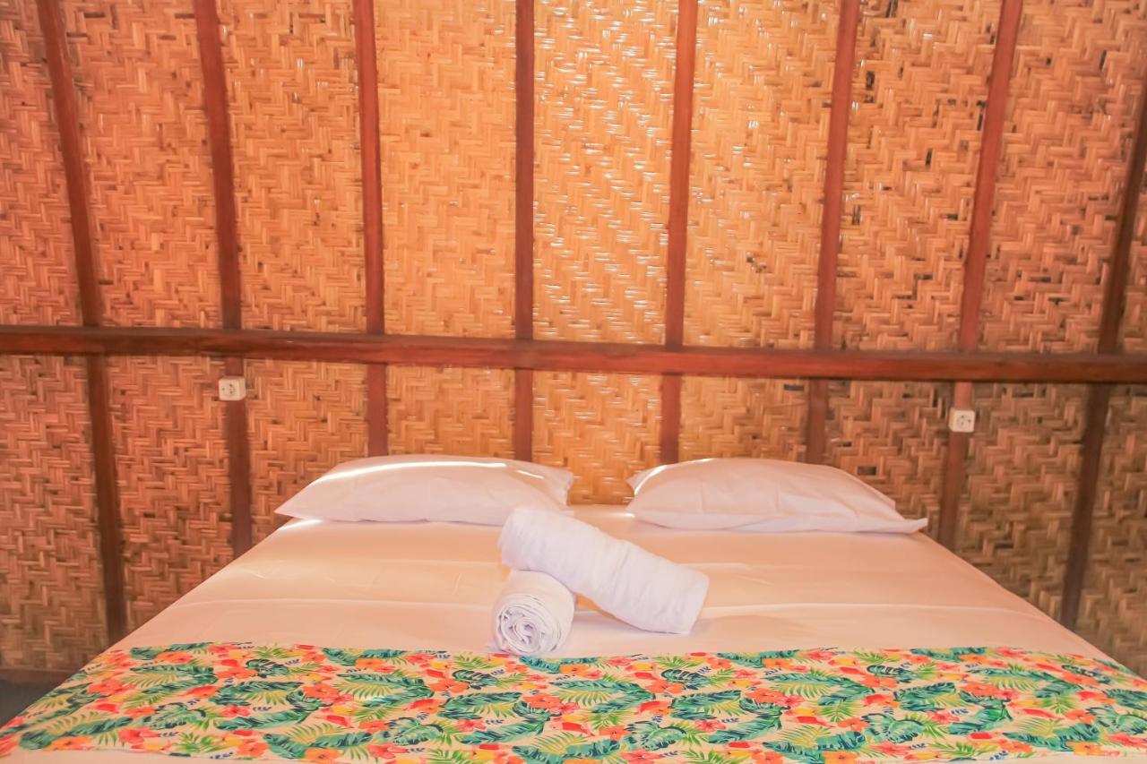 Tropical House Bungalows Gili Trawangan Extérieur photo